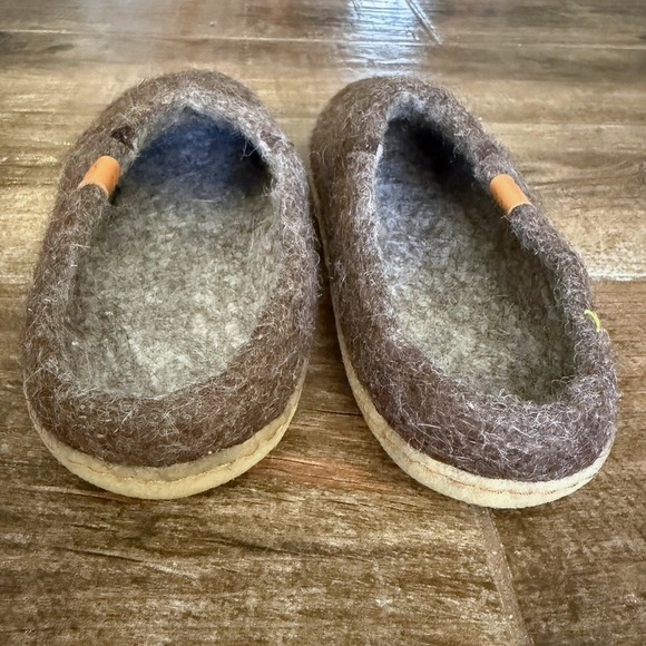 Betterfelt Classic Brown Wool Felt Natural Rubber Sole Slippers,Men's 11/EU 44 - Picture 8 of 10